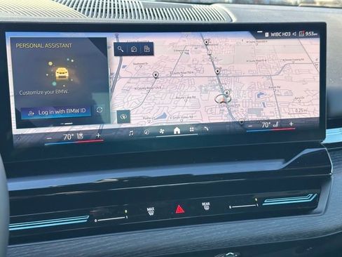 Certified 2025 BMW 530i xDrive 530i xDrive w/ Premium Package image 17