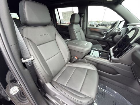 New 2026 GMC Yukon XL Denali w/ Sun & Power Step Package image 14