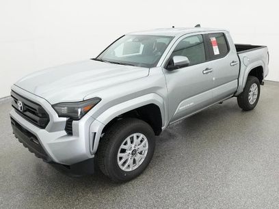 New 2025 Toyota Tacoma SR5