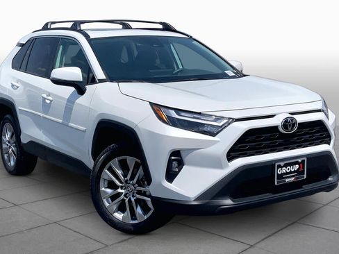 Used 2025 Toyota RAV4 XLE Premium FWD image 3