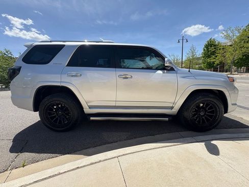 Used 2012 Toyota 4Runner Limited AWD/4WD image 11