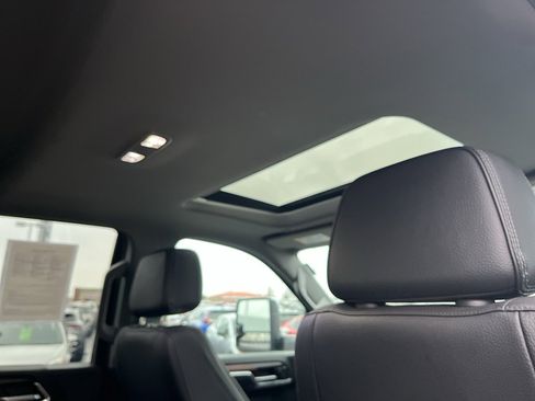 Used 2024 GMC Sierra 2500 Denali w/ Denali Reserve Package image 25