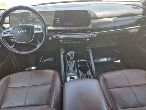 Used 2024 Kia Telluride EX image 16