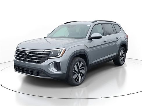 New 2026 Volkswagen Atlas SE image 2