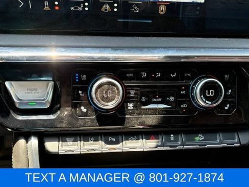 Used 2024 GMC Sierra 3500 Denali Ultimate AWD/4WD image 30
