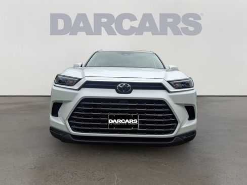 Used 2026 Toyota Grand Highlander LE image 2