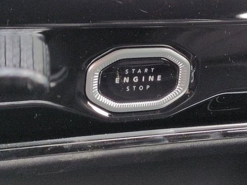New 2026 Jeep Grand Cherokee L 2WD image 30