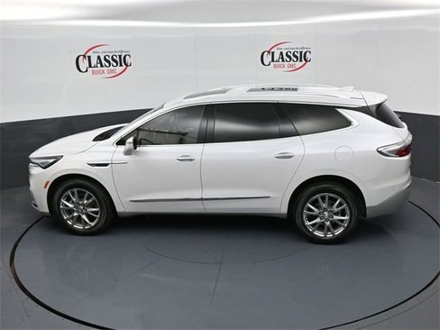 Used 2023 Buick Enclave Premium w/ Experience Buick Package image 16