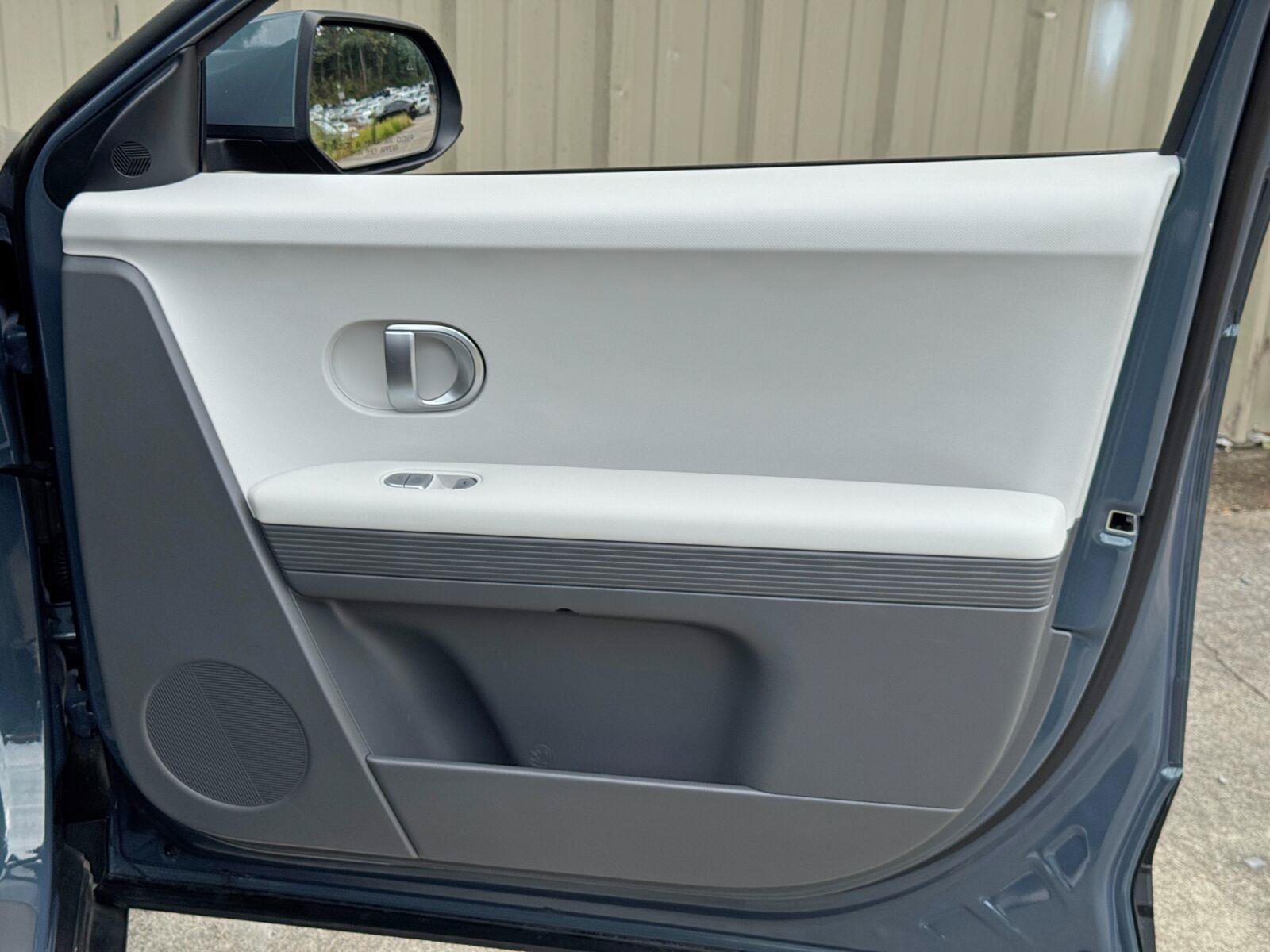 Used 2024 Hyundai Ioniq 5 SE RWD image 41