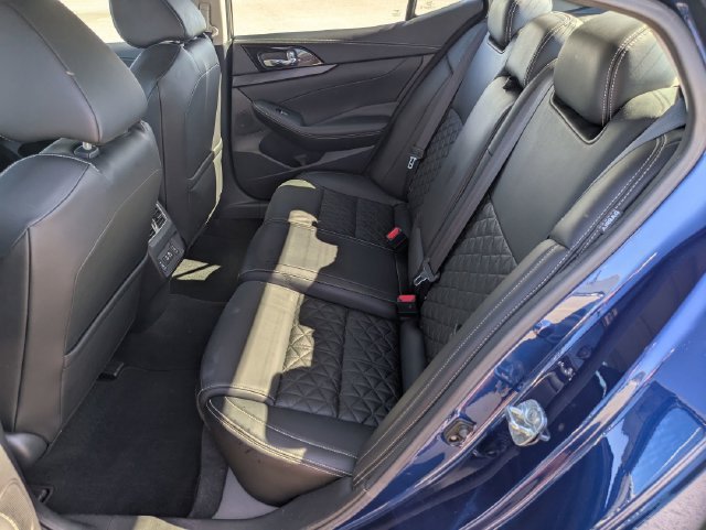 Used 2022 Nissan Maxima Platinum w/ Sport Mat Group FWD image 24