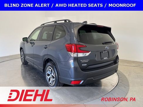 Used 2022 Subaru Forester Premium image 5