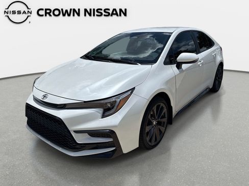 Used 2026 Toyota Corolla SE FWD image 1