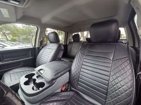 Used 2017 RAM 1500 Express image 3