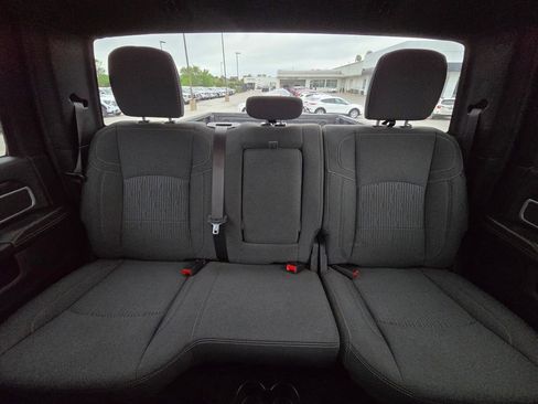 Used 2024 RAM 2500 Big Horn w/ Sport Appearance Package image 28