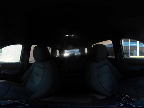 Used 2025 Chevrolet Equinox LT image 41