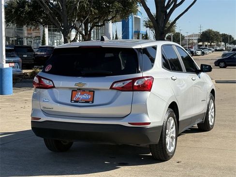 Certified 2021 Chevrolet Equinox LS w/ LS Convenience Package image 4