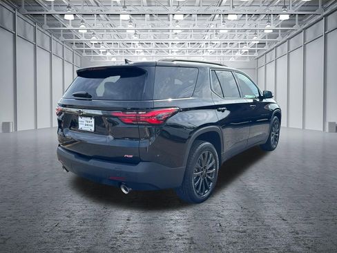 Used 2023 Chevrolet Traverse RS w/ LPO, Floor Liner Package image 7