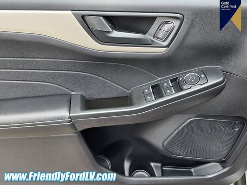 Certified 2022 Ford Escape SE w/ Convenience Package image 17