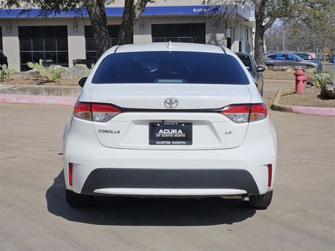 Used 2021 Toyota Corolla LE image 7