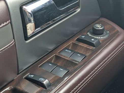 Used 2015 Ford Expedition EL Platinum image 20