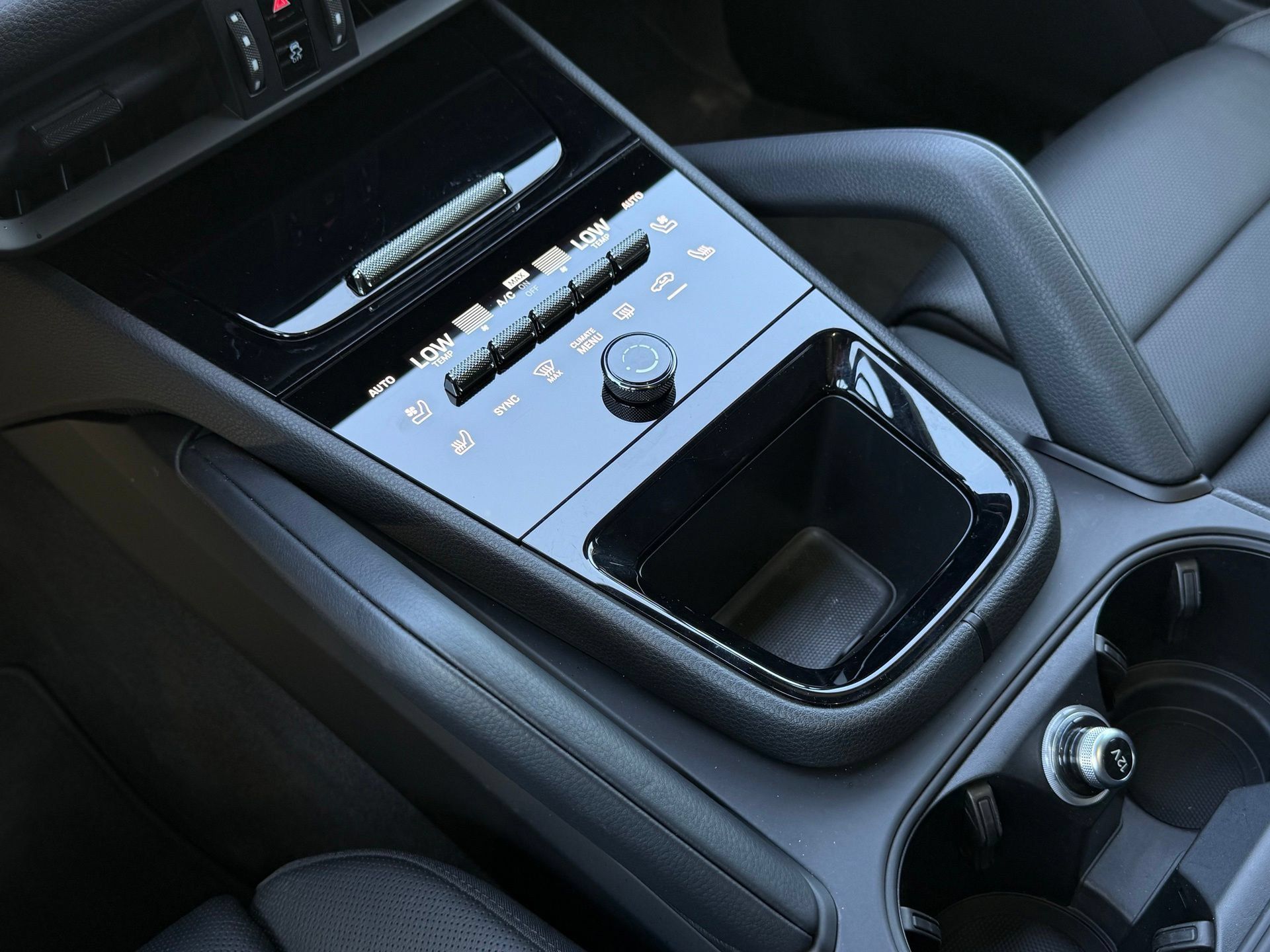 Certified 2026 Porsche Cayenne E-Hybrid AWD/4WD image 22
