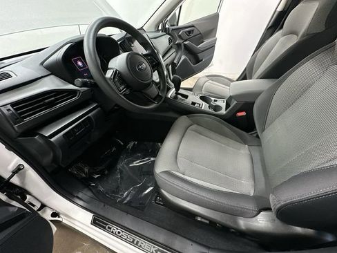 Used 2024 Subaru Crosstrek 2.0i Premium image 16