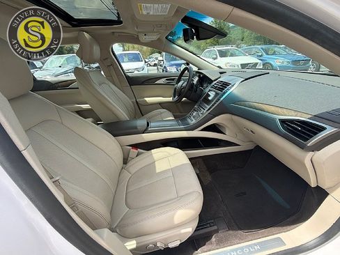 Used 2017 Lincoln MKZ Reserve w/ Technology Package AWD/4WD image 17