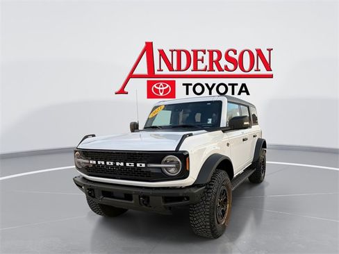 Used 2023 Ford Bronco Wildtrak image 1