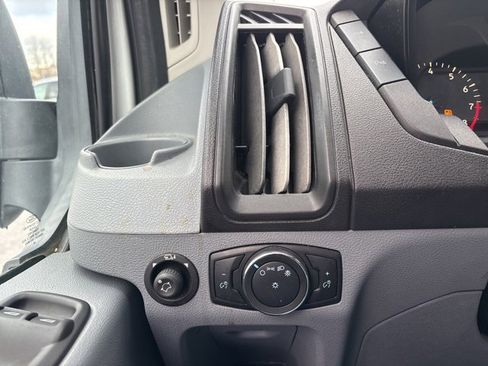 Used 2019 Ford Transit 150 XLT image 20