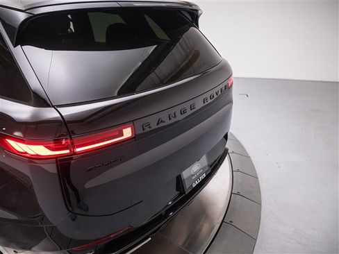 New 2026 Land Rover Range Rover Sport Dynamic SE image 33