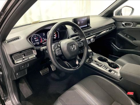 Used 2025 Honda Civic Sport image 8