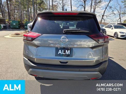 Used 2023 Nissan Rogue S image 11