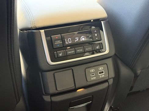 New 2026 Subaru Ascent Limited image 26