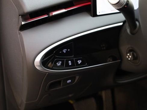 New 2026 Genesis GV70 2.5T Select image 14