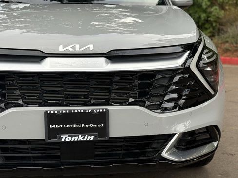 Certified 2024 Kia Sportage SX image 4