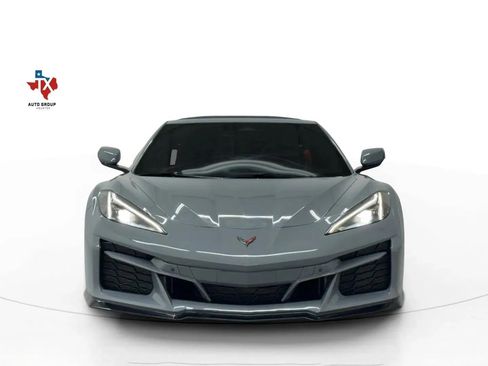 Used 2025 Chevrolet Corvette E-Ray w/ ZER Performance Package image 7