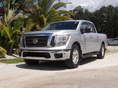 Used 2018 Nissan Titan SV w/ SV Convenience Package