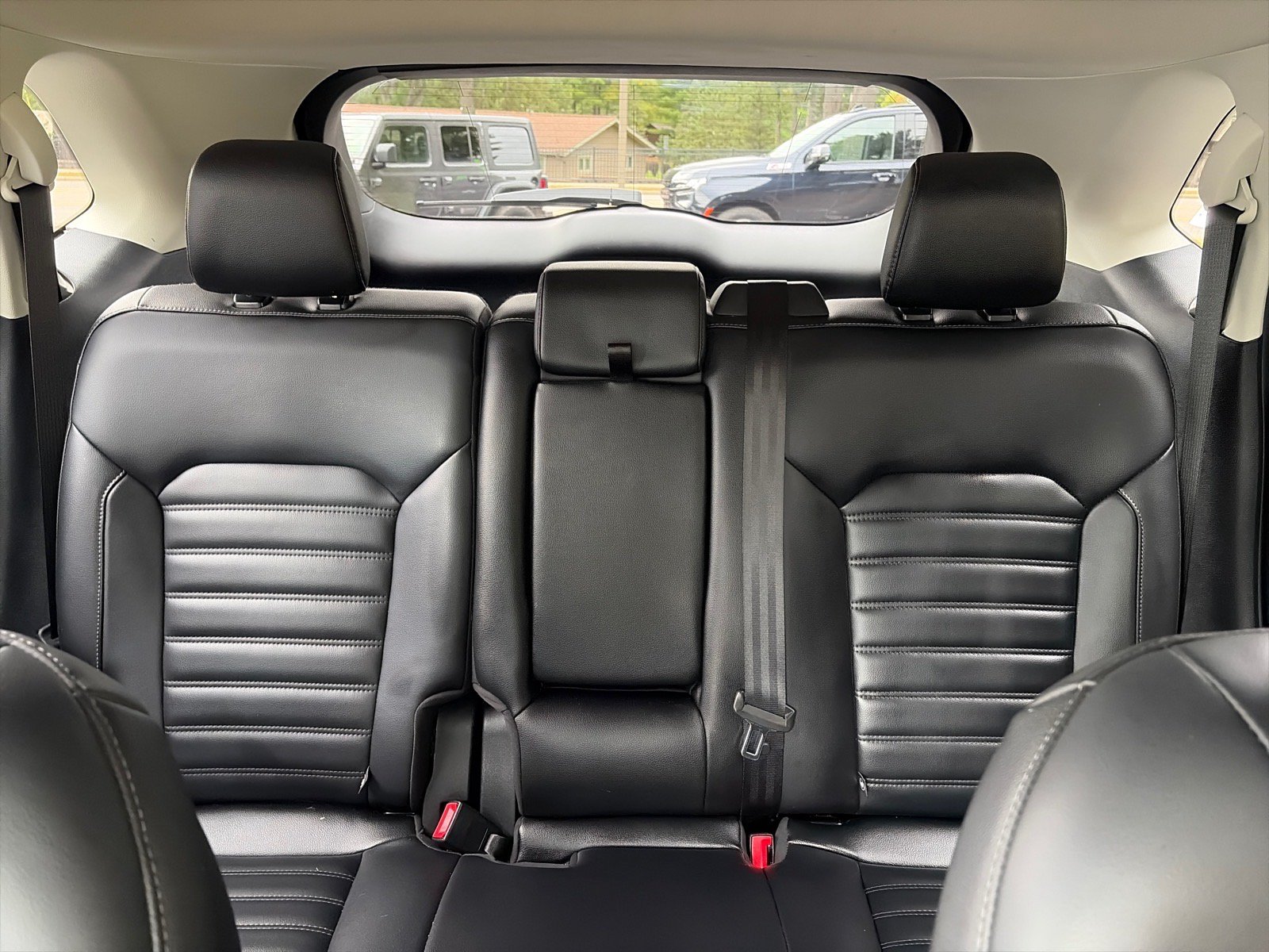 Used 2024 Ford Edge SEL w/ Convenience Package AWD/4WD image 16