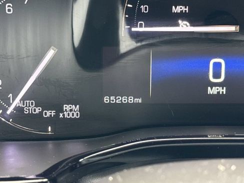 Used 2019 Cadillac XT5 FWD image 12