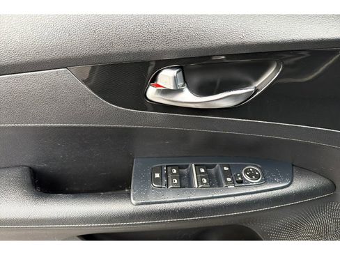 Used 2020 Kia Forte GT-Line image 13