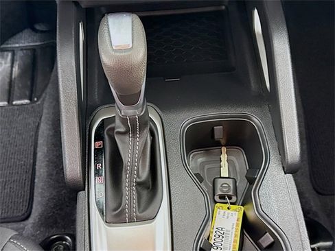 Certified 2022 Nissan Frontier SV image 19