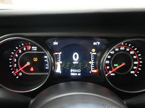 Used 2018 Jeep Wrangler Unlimited Rubicon w/ Steel Bumper Group AWD/4WD image 5