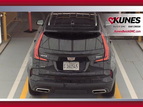 Used 2025 Cadillac XT4 Premium Luxury image 7