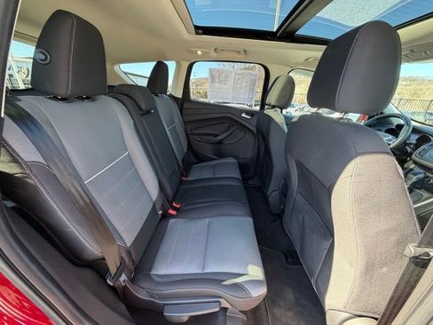 Used 2015 Ford Escape SE image 35