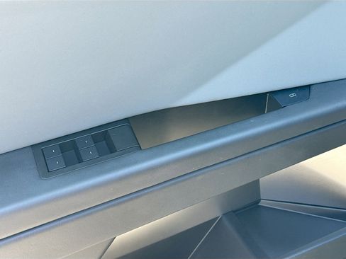 Used 2024 Tesla Cybertruck AWD Crew Cab image 15