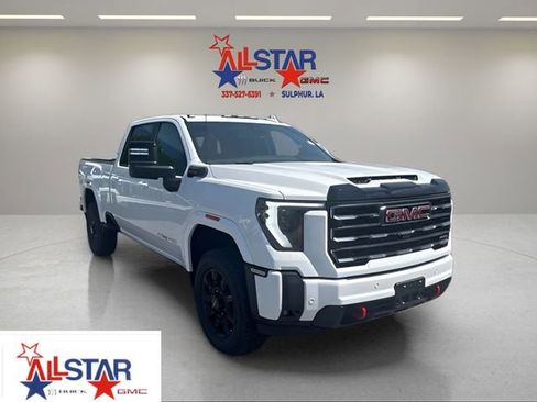 Used 2025 GMC Sierra 2500 AT4 AWD/4WD image 1