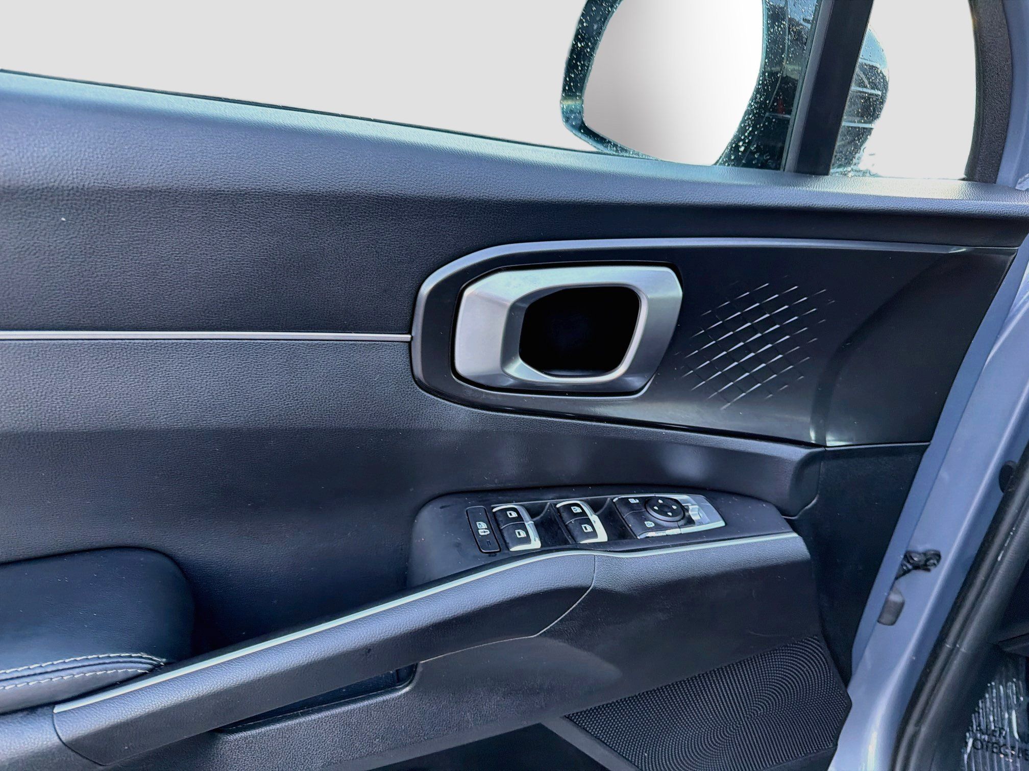 Used 2021 Kia Sorento S w/ Panoramic Sunroof Package FWD image 21