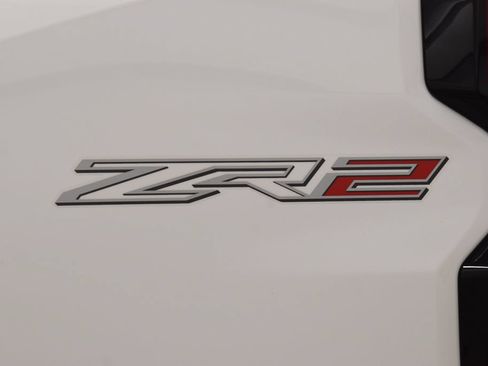 Used 2024 Chevrolet Colorado ZR2 w/ ZR2 Convenience Package III AWD/4WD image 28