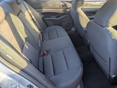 Used 2023 Nissan Altima 2.5 SV image 22