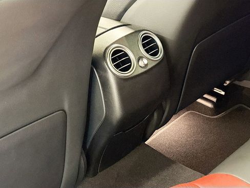 Used 2023 Mercedes-Benz GLC 300 4MATIC Coupe image 17